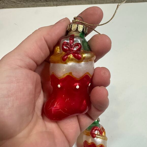 Blown Glass Christmas Ornaments Pair 2 of Stockings Red Christmas Tree Holiday - Picture 3 of 9